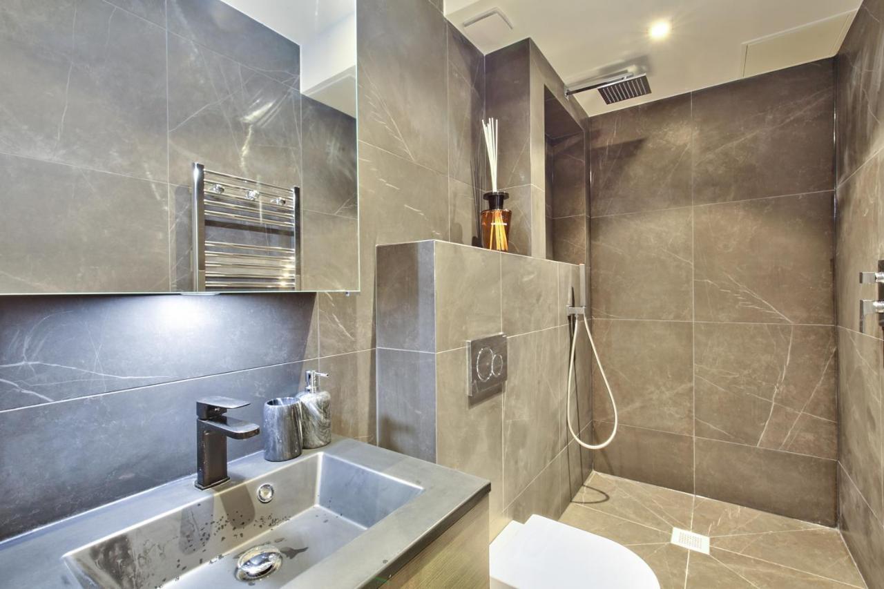 Apartamento 70 - Authentic Parisian Flat Exterior foto